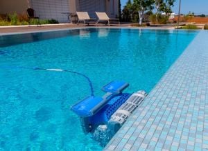 Dolphin M 400 Havuz Robotu